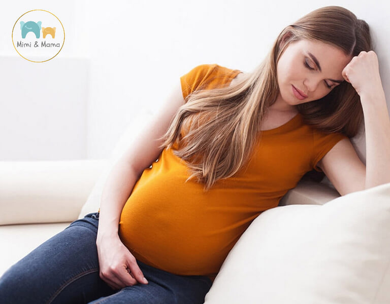 Mẹ bầu cần làm gì ngay khi bị chóng mặt, ù tai?