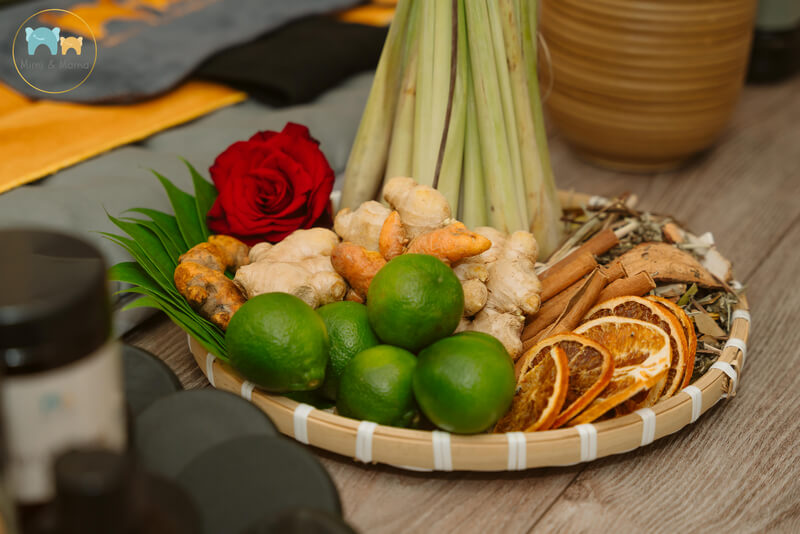 Massage bụng bằng rượu gừng nghệ: Lợi ích và lưu ý