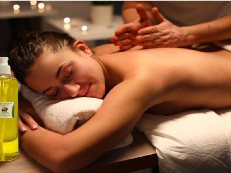 Thời điểm phù hợp để massage sau sinh cho từng trường hợp