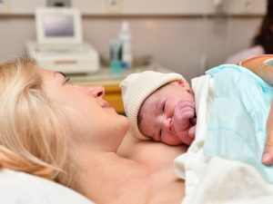 Giải đáp các câu hỏi thường gặp về chăm sóc sau sinh