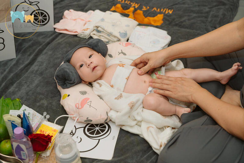 Cách chăm sóc chân rốn của trẻ sau khi đã rụng