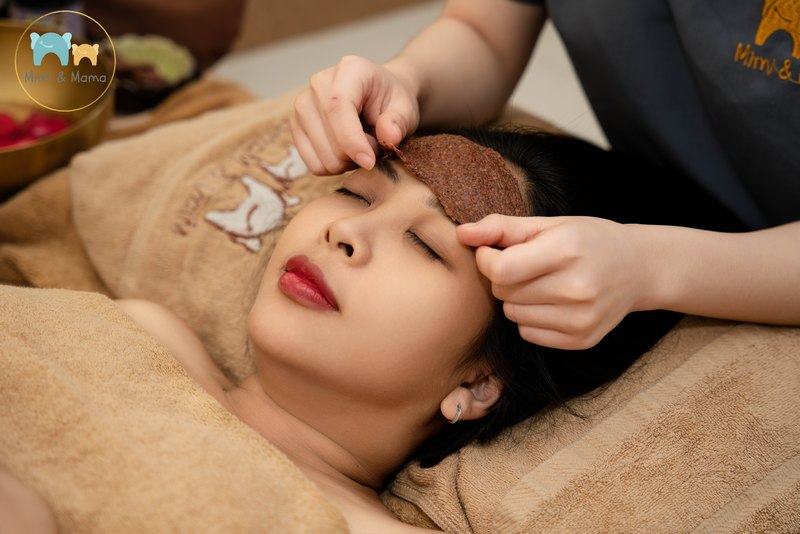 Bà bầu có nên massage đầu không? 