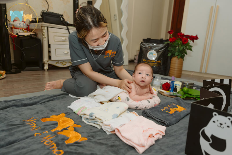 Các bước chuẩn bị tắm an toàn cho trẻ sơ sinh