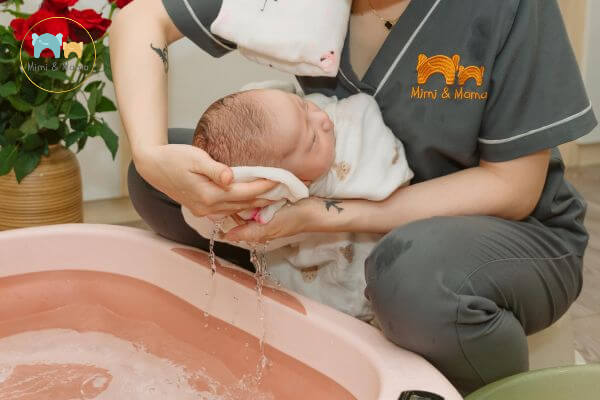 Gợi ý kinh nghiệm chọn bảo mẫu uy tín tại quận Tân Phú