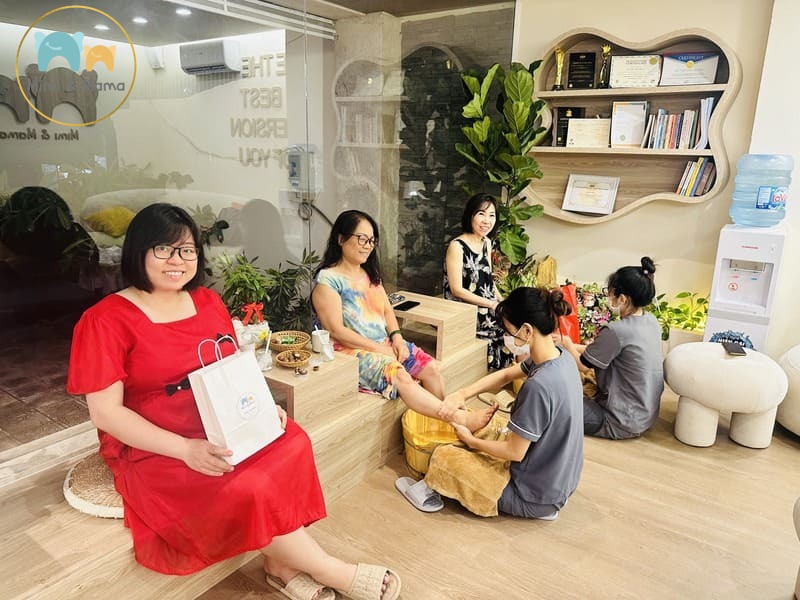 Mức giá và quyền lợi có thể được cập nhật theo từng thời điểm. Mẹ nên liên hệ Mimimama Care để xác nhận thông tin trước khi đăng ký.
